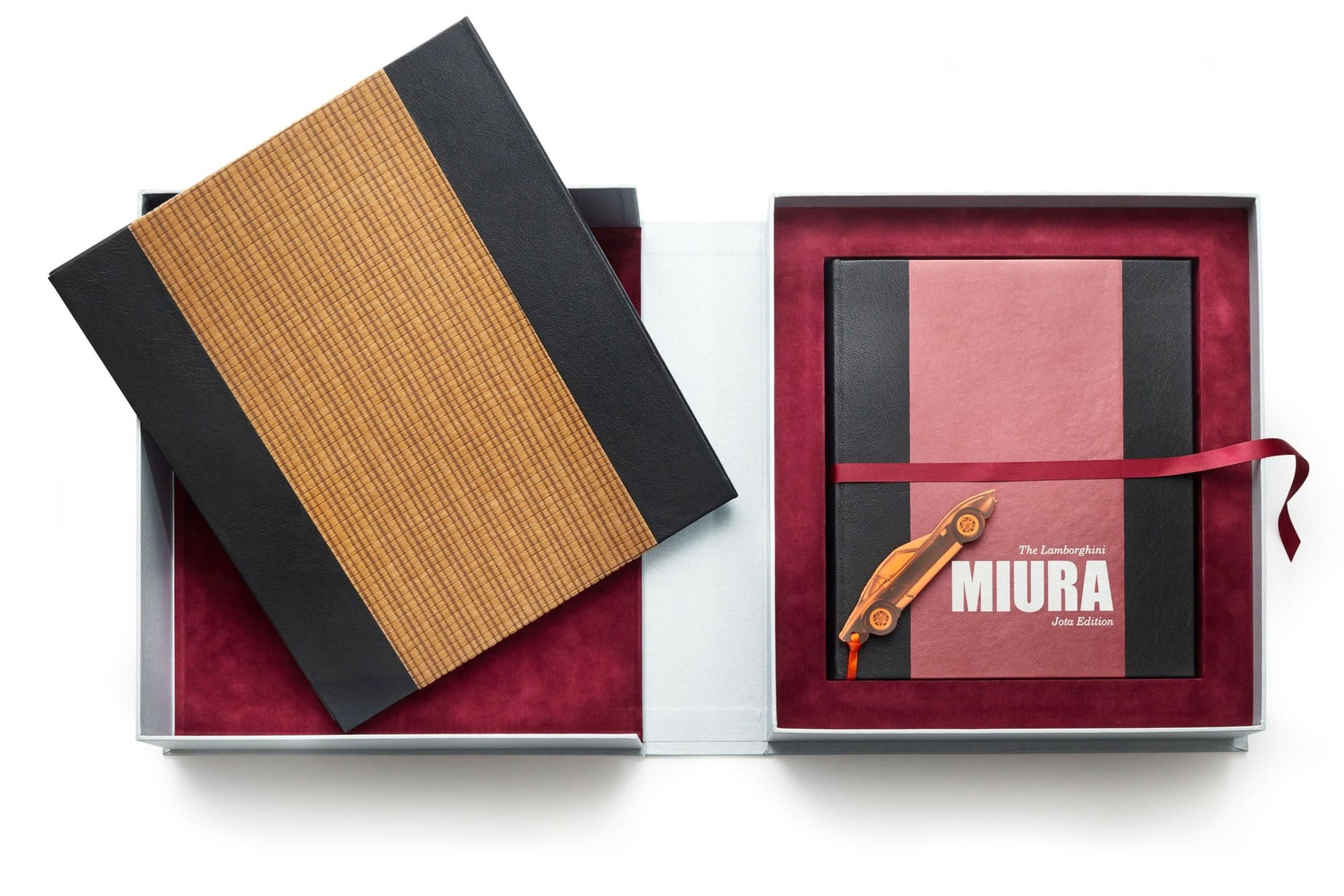 Das Lamborghini Miura Buch