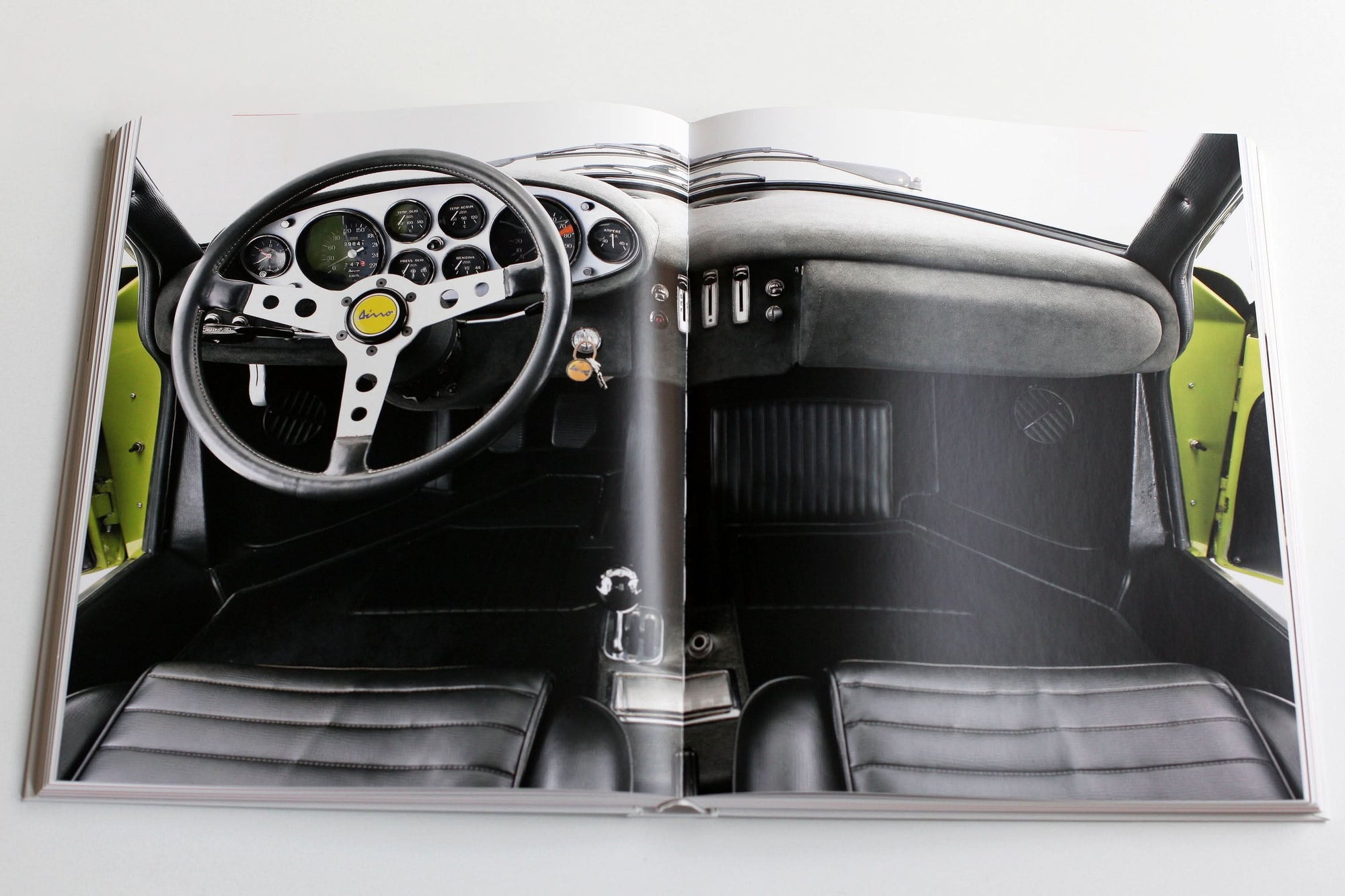 Ferrari Dino Compendium (206/246 GT GTS) - Matthias Bartz